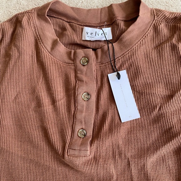 Velvet Bonnie Henley - Picture 6 of 6